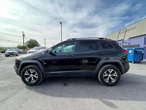 2017 Jeep Cherokee Sport