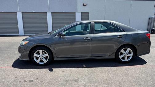 Magnetic Gray Metallic 2013 Toyota Camry SE