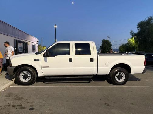 2004 Ford F-350 XL Crew Cab