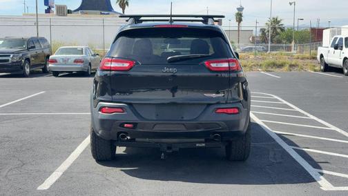 Brilliant Black Crystal Pearlcoat 2016 Jeep Cherokee Sport