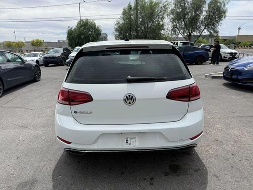 2019 Volkswagen e-Golf SE