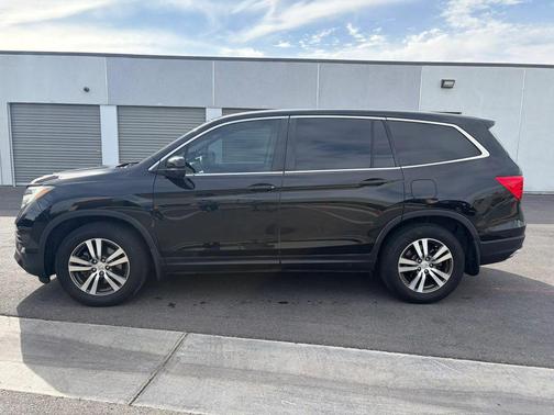 Crystal Black Pearl 2016 Honda Pilot EX-L