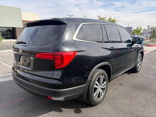 Crystal Black Pearl 2016 Honda Pilot EX-L