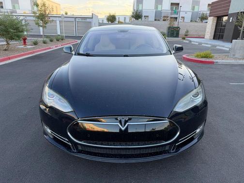 2013 Tesla Model S Sedan 4D