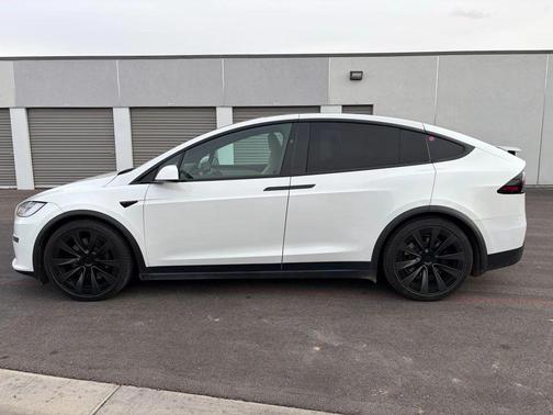 2023 Tesla Model X Standard Range