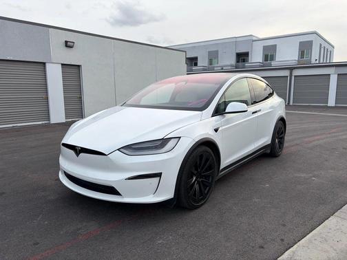 2023 Tesla Model X Standard Range