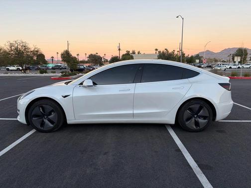 2019 Tesla Model 3 Standard Range Plus