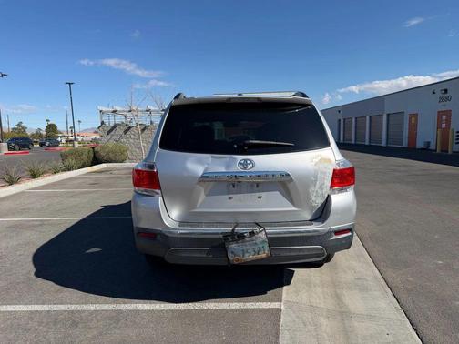 2013 Toyota Highlander SE