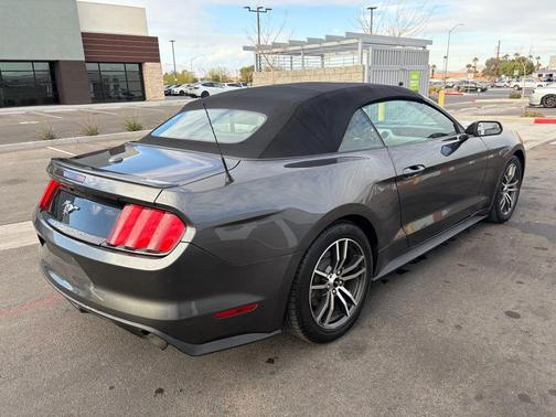 2017 Ford Mustang EcoBoost Premium