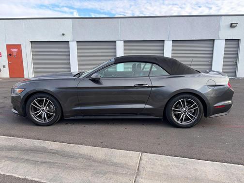 2017 Ford Mustang EcoBoost Premium