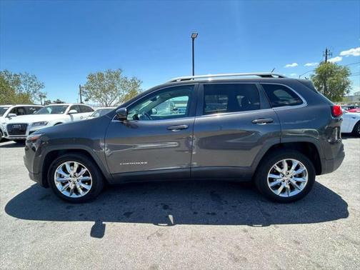 2015 Jeep Cherokee Sport