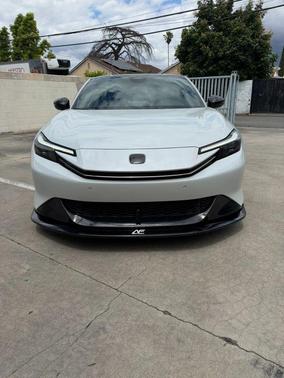 Winter Frost Pearl w/Crystal Black Roof 2026 Honda Prelude Hybrid Two-Tone