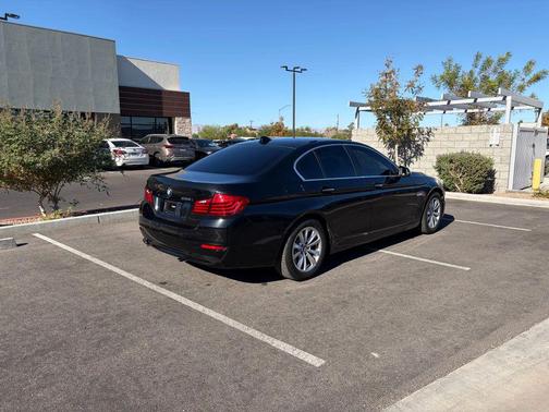 2014 BMW 528 528i Sedan 4D