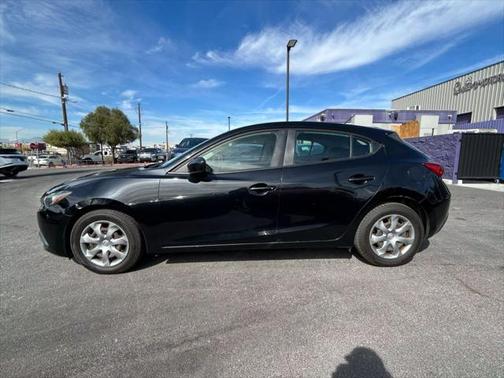 2015 Mazda Mazda3 i Sport