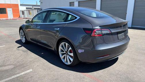 Gray 2019 Tesla Model 3 Long Range