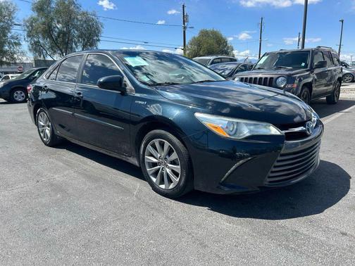 2015 Toyota Camry Hybrid XLE