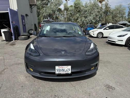 2022 Tesla Model 3 Standard Range
