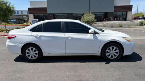White 2017 Toyota Camry LE