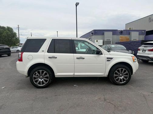 2009 Land Rover LR2 HSE