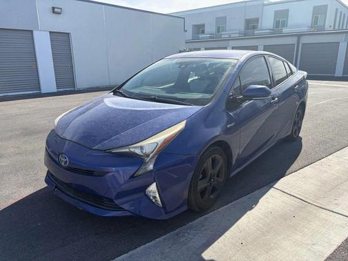 2016 Toyota Prius Four Touring