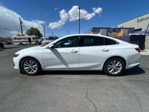 2021 Chevrolet Malibu FWD LT