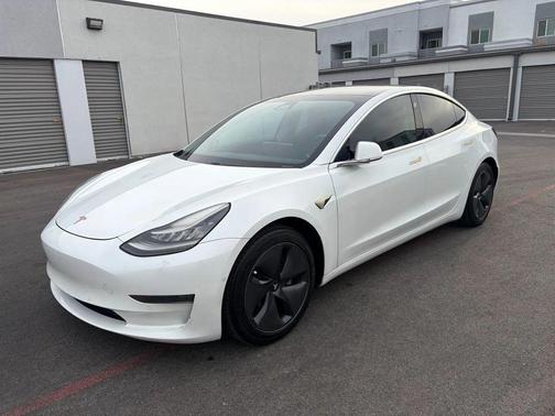 2020 Tesla Model 3 Standard Range Plus