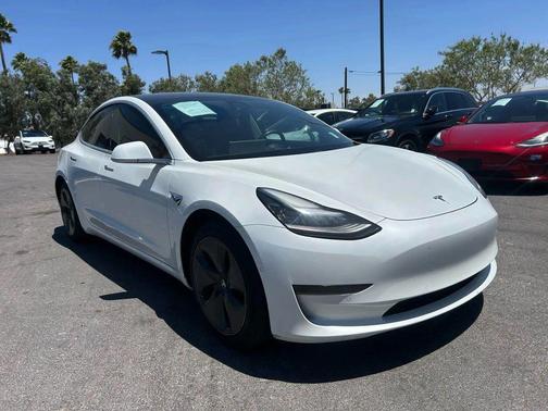 2020 Tesla Model 3 Standard Range Plus