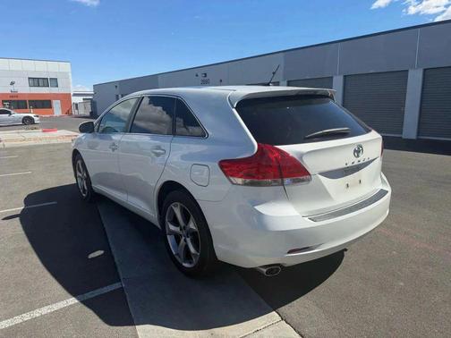 Blizzard Pearl 2011 Toyota Venza Base