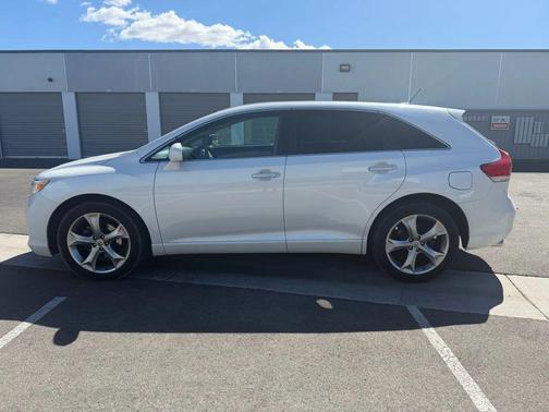 2011 Toyota Venza Base