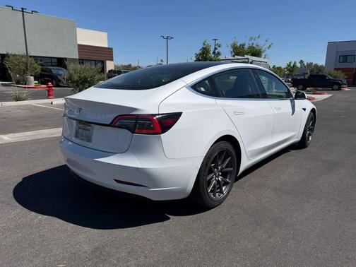 Pearl White Multi-Coat 2018 Tesla Model 3 Long Range