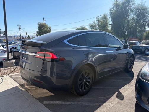 2018 Tesla Model X 75D