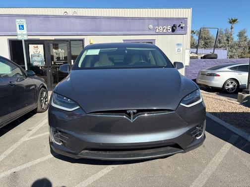 2018 Tesla Model X 75D