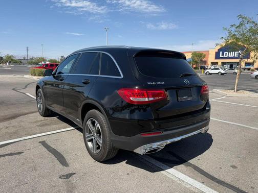 Black 2018 Mercedes-Benz GLC 300 Base