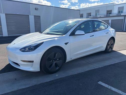 2023 Tesla Model 3 Standard Range
