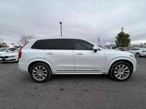 2016 Volvo XC90 T6 Inscription