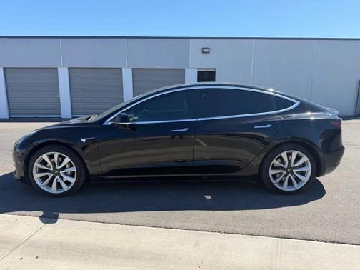 2018 Tesla Model 3 Long Range