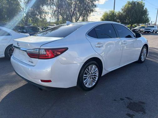 Eminent White Pearl 2017 Lexus ES 350 Base