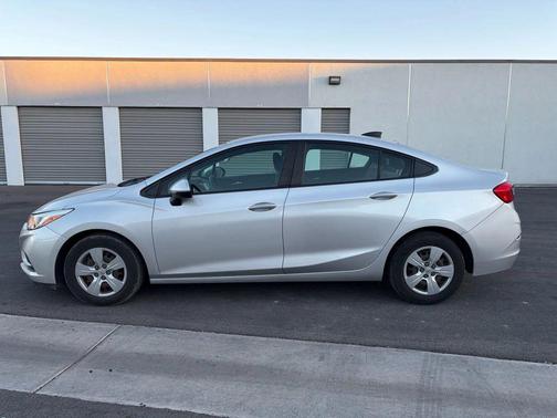 2018 Chevrolet Cruze LS