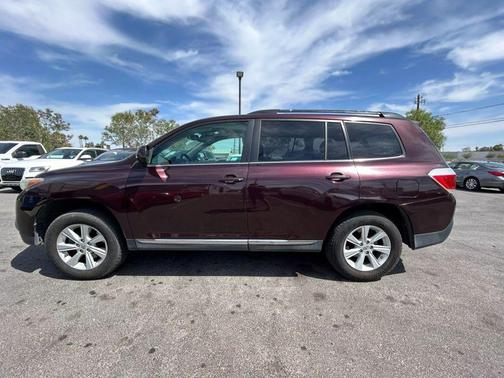 2013 Toyota Highlander SE