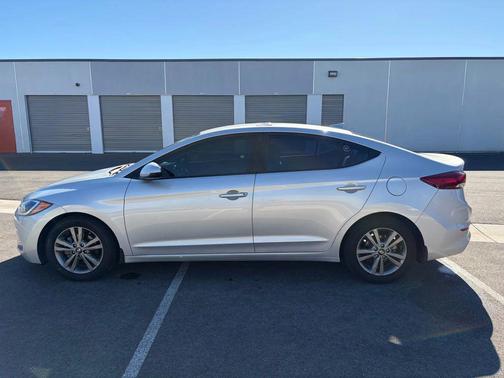 Silver 2018 Hyundai ELANTRA SEL