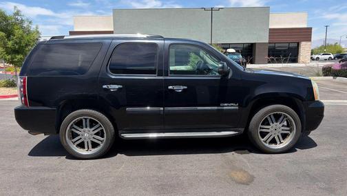 Onyx Black 2011 GMC Yukon Denali