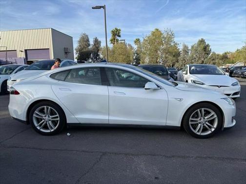 2015 Tesla Model S 85