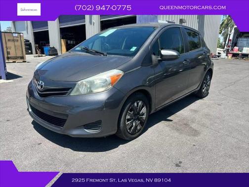 2013 Toyota Yaris LE