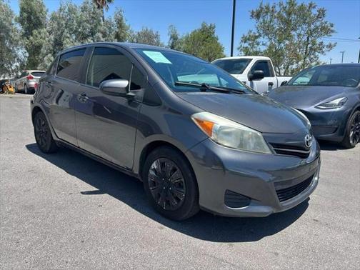 2013 Toyota Yaris LE