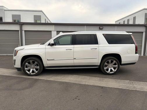 2018 Cadillac Escalade ESV Sport