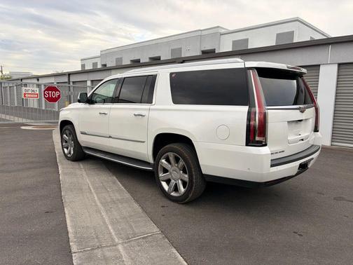 2018 Cadillac Escalade ESV Sport