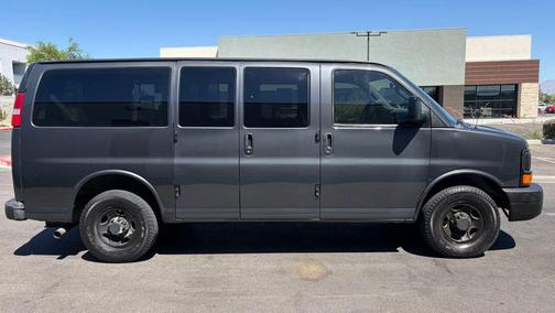 Cyber Gray Metallic 2016 Chevrolet Express 2500 LT