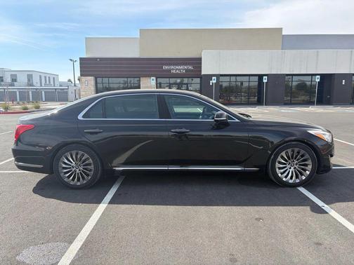 2018 Genesis G90 Premium