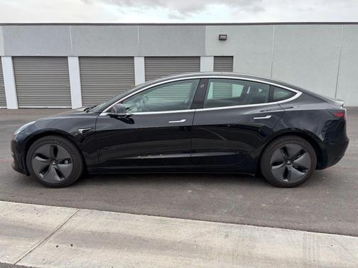 2019 Tesla Model 3 Standard Range Plus