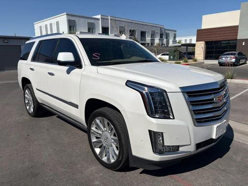 Crystal White Tricoat 2020 Cadillac Escalade Platinum